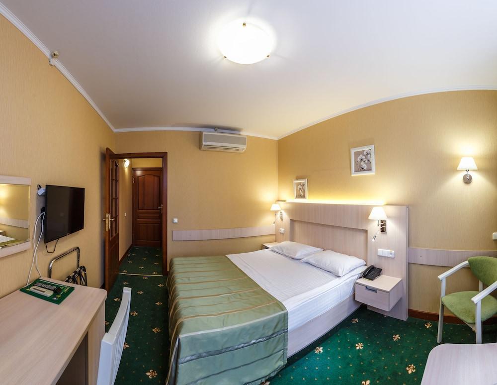 Hotel Yubileiny Минск Екстериор снимка