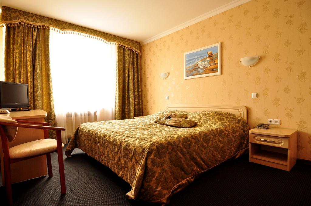 Hotel Yubileiny Минск Екстериор снимка