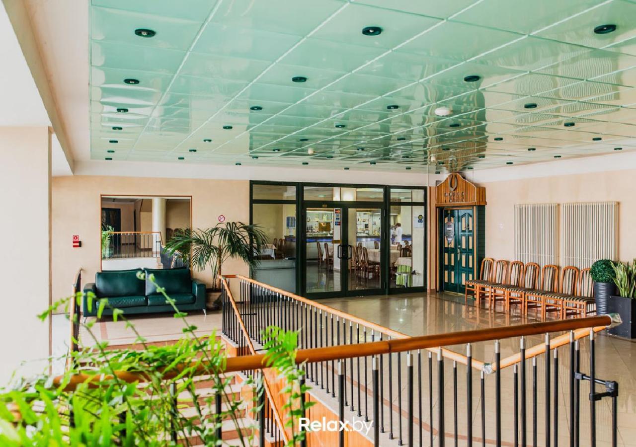 Hotel Yubileiny Минск Екстериор снимка