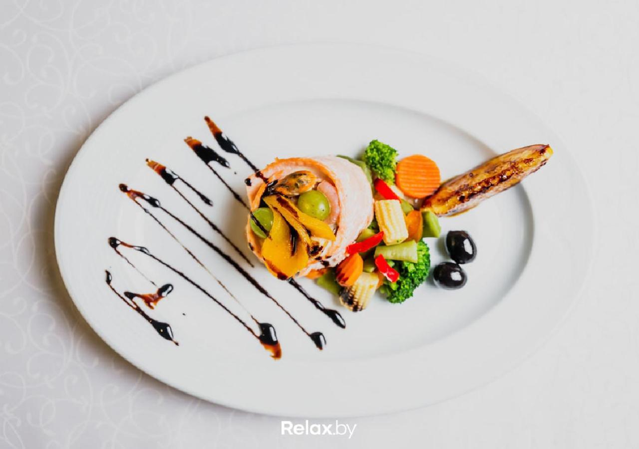 Hotel Yubileiny Минск Екстериор снимка